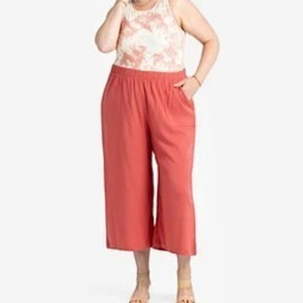 LuLaRoe Justine Light Pink Crop Pants Wide Leg Pockets Elastic Womens Size 2XL